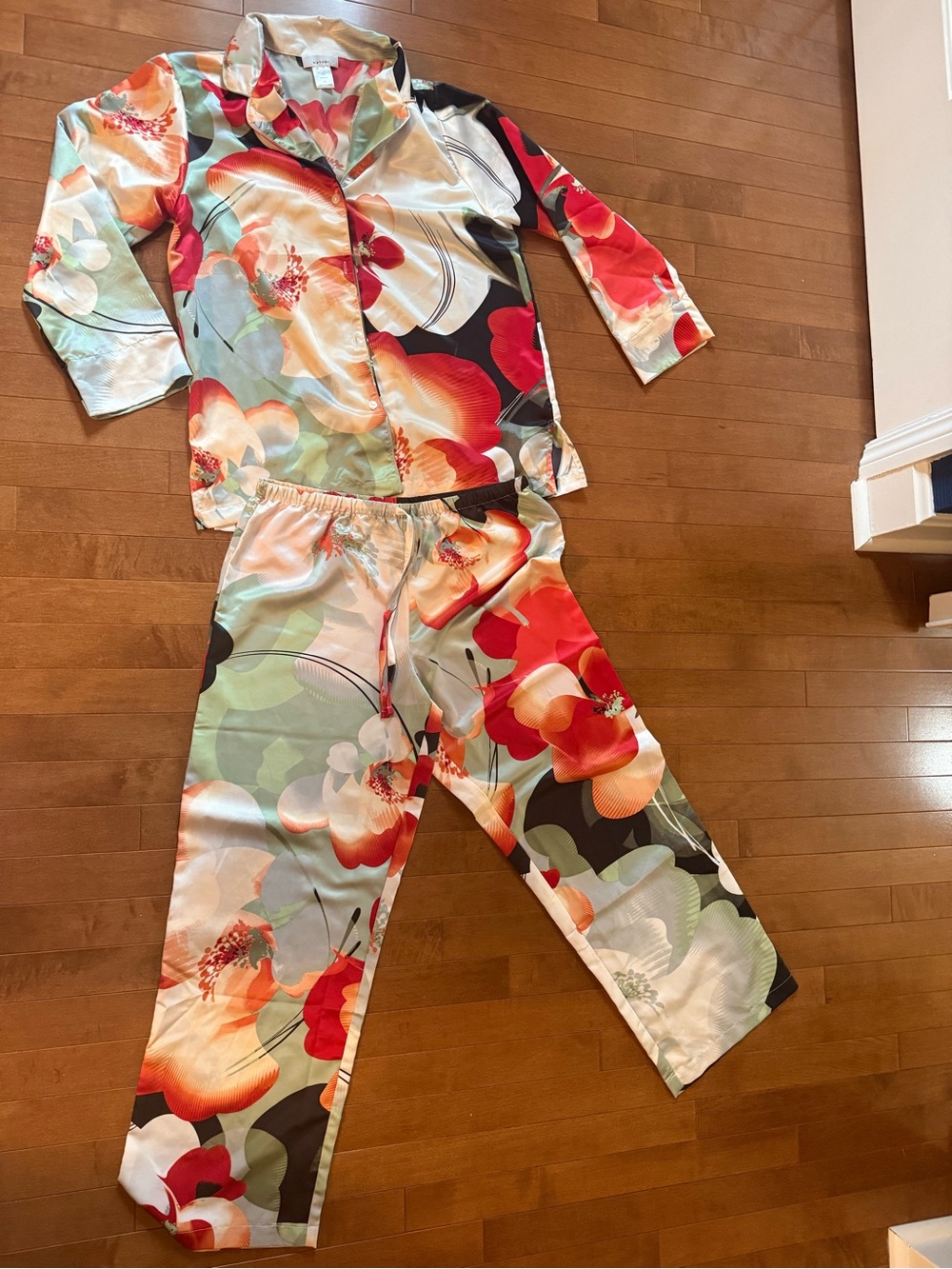 Women’s Natori Floral Satin Pajama Set - Multicolor